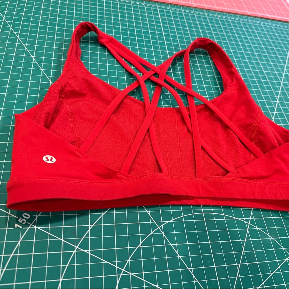 Lululemon Red Strappy Back Sports Bra | Size M | Medium Support Yoga - Picture 3 of 8